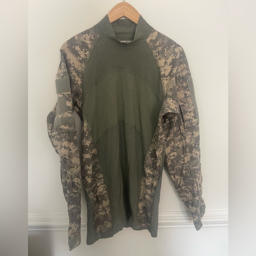 Army Combat Shirt Men's M ACS UCP Digicam Flame Resistant FR Hunt Dadcore Gorp